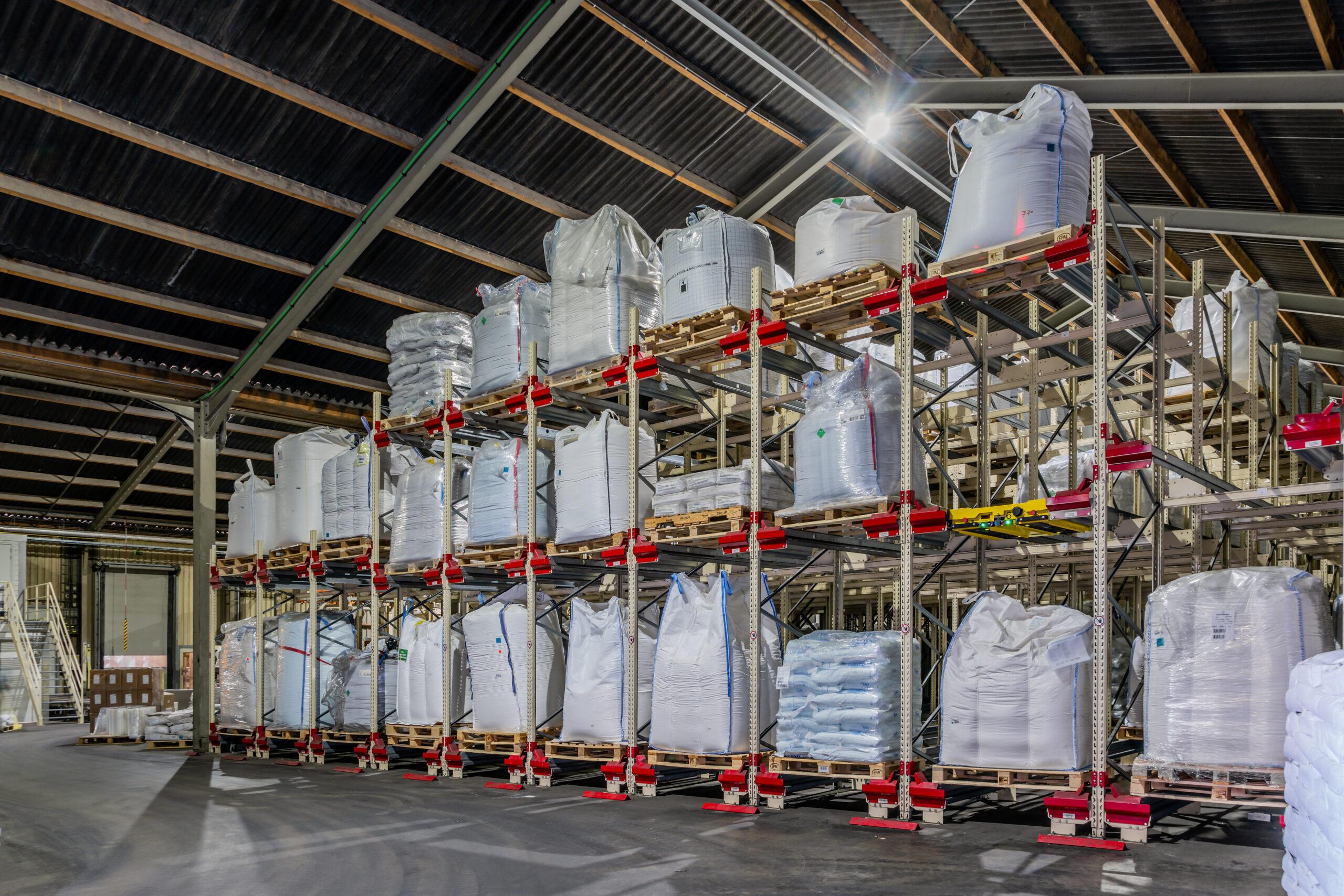 Animal feed packaging Van Tuijl